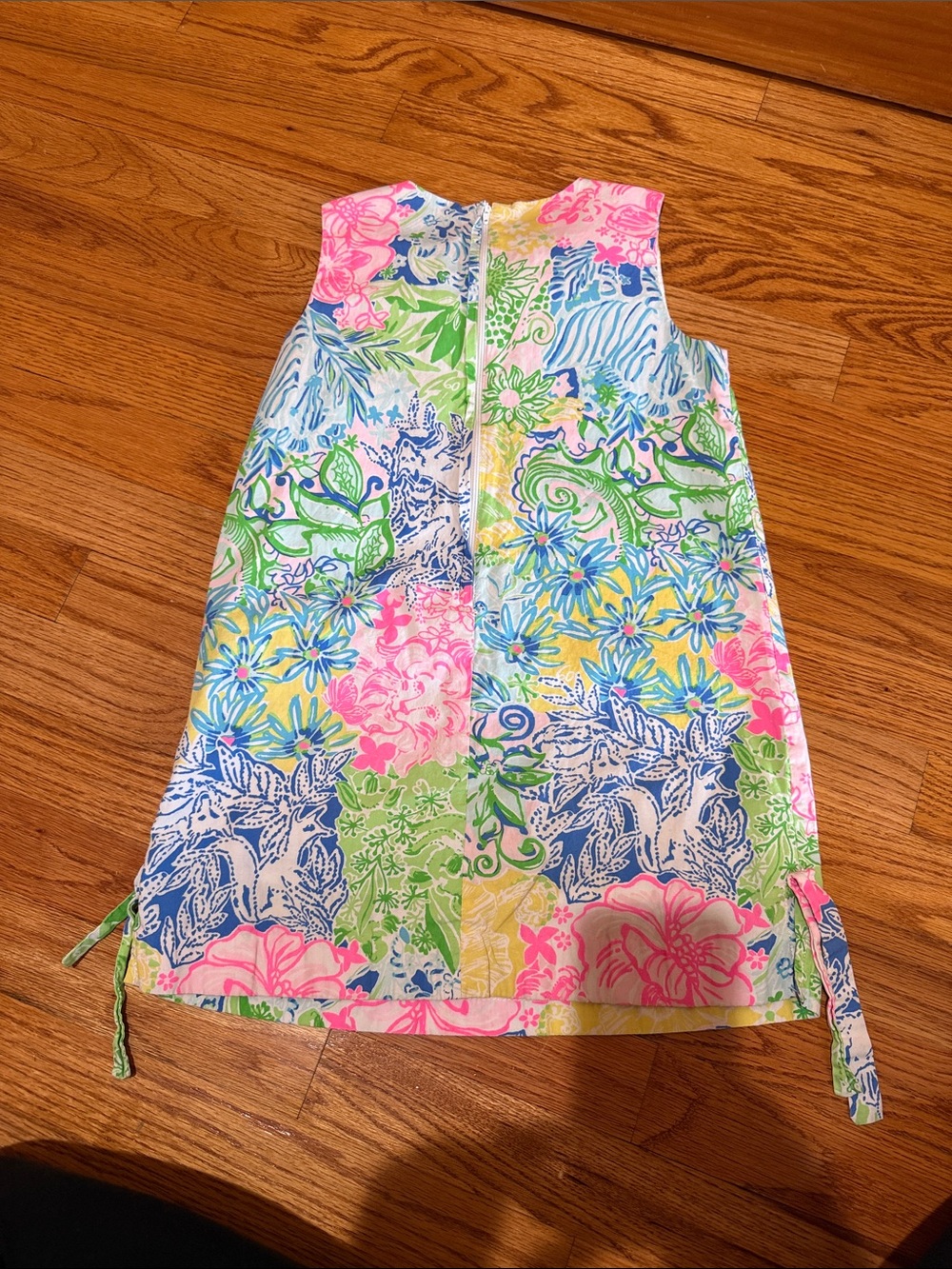 Girls' Sleeveless Floral Patchwork Dress in Multicolor - Picture 2 of 3